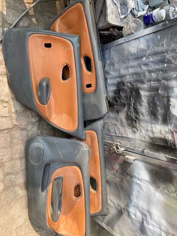 suzuki baleno door carts average condition 0