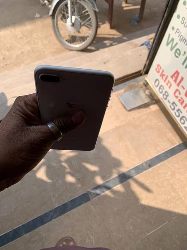 iphone 8 plus non pta 5