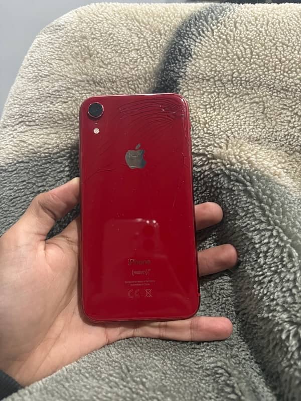 i phone xr back crack 64 gb 4