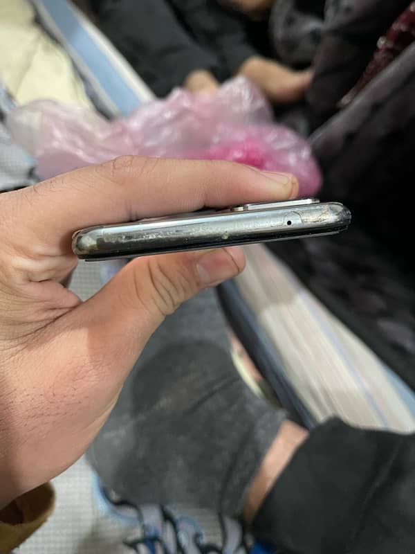 Oppo f19 pro 10/10 3