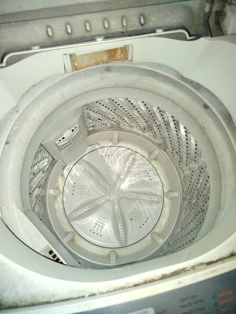 Dawlance Automatic Washing Machine Model: 2000A 1