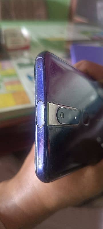 Oppo F11 Pro 4