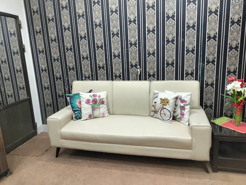 very good condition - 5 seater sofa set for sale 1