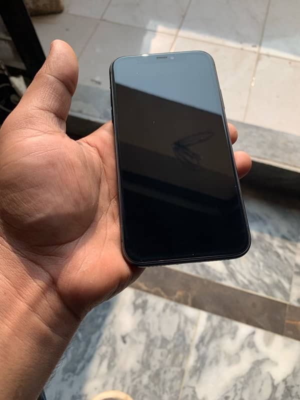 iPhone 11 64gb jv 5