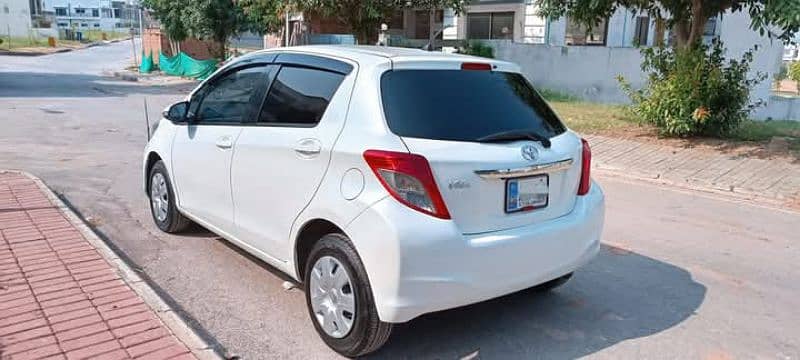 Toyota Vitz 2013 3