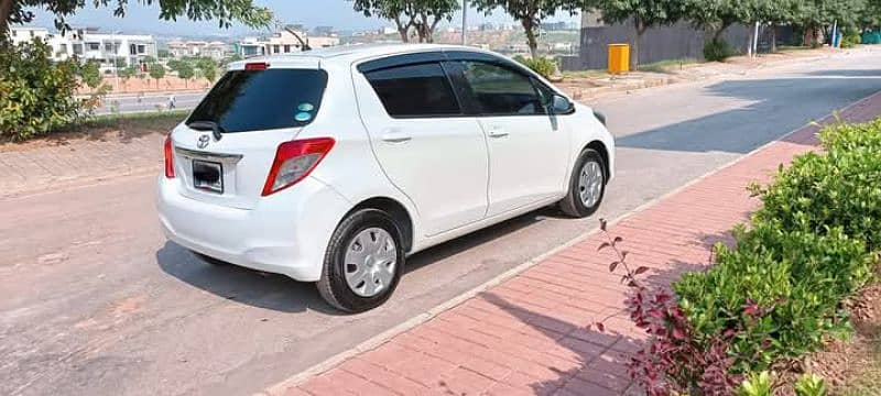 Toyota Vitz 2013 6