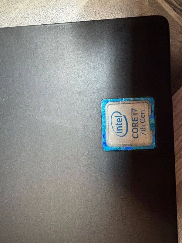 Dell latitude 7480 core i7 7th generation with 512 gb SSD 3