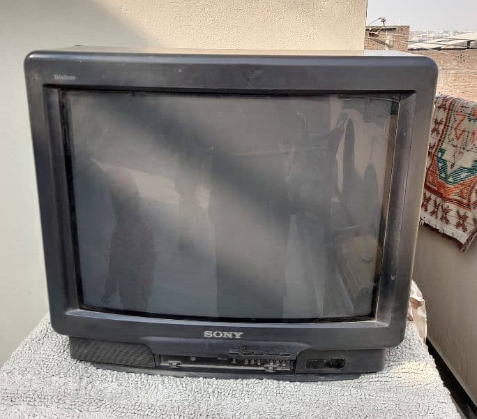 I am selling Sony TV. 2