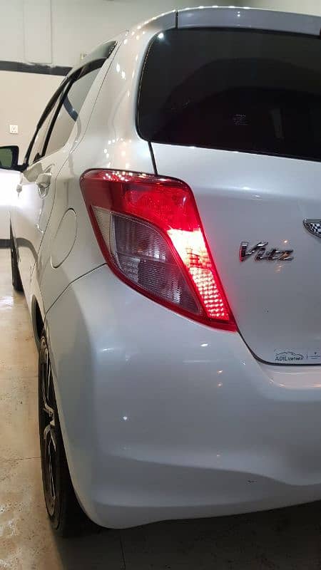 Toyota Vitz 2013 12