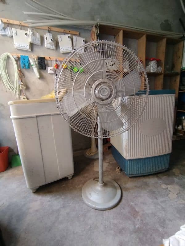 padistal fan urgent for sale 0