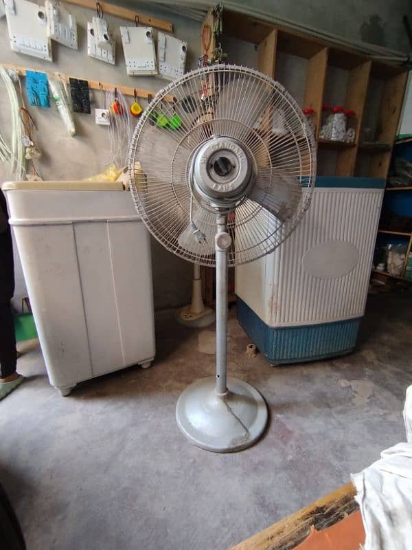 padistal fan urgent for sale 1