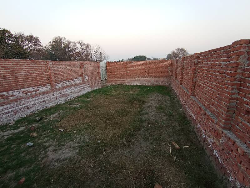 Plot Available For Sale In Shadiwal Near Main Road City Gujrat 2