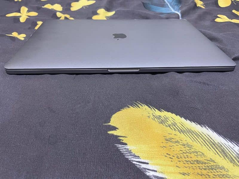 MacBook Pro 2019 ,16-inch (Intel Core i7, 16GB RAM, 512GB SSD 7