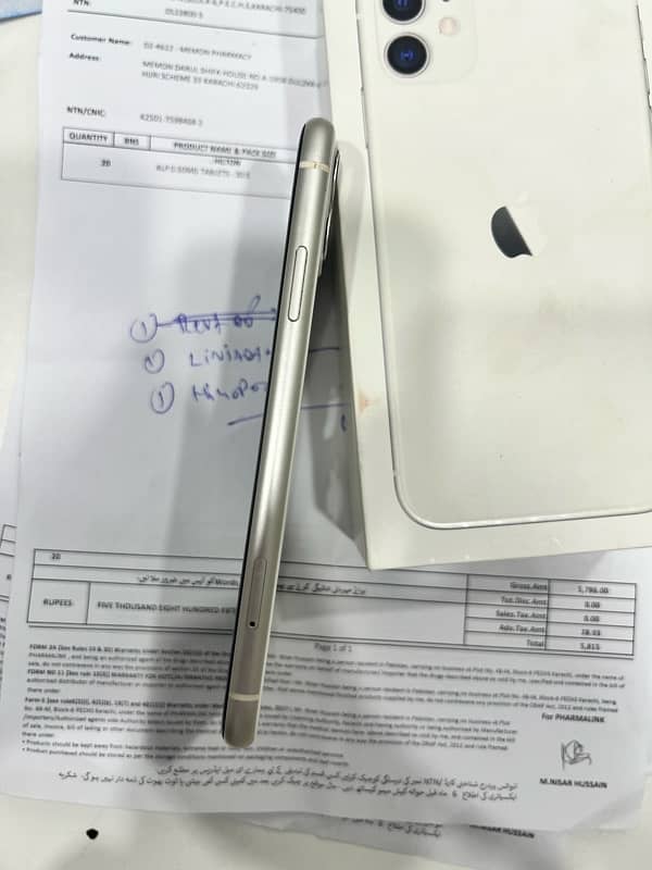 iphone 11 128GB PTA approved 1