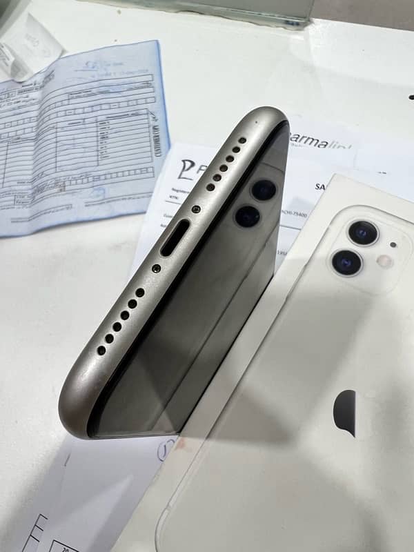 iphone 11 128GB PTA approved 4