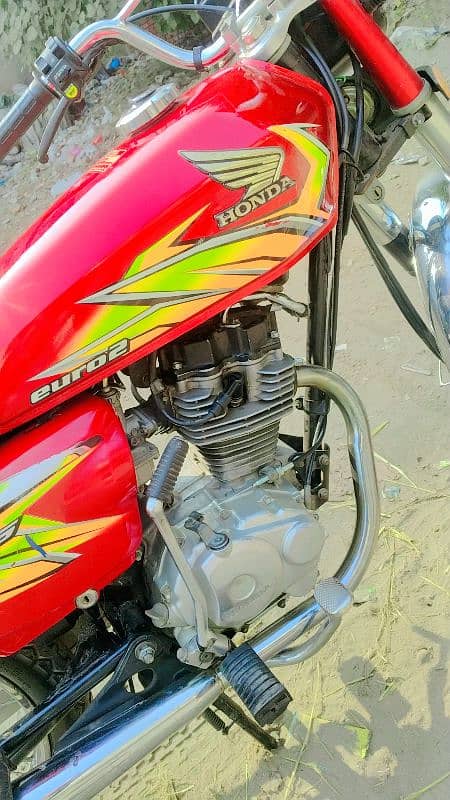 Honda 125 2021 model lush Condition Urgent Sale 4