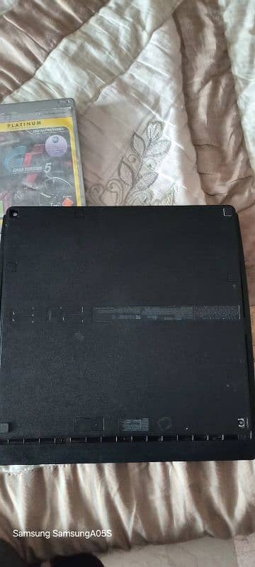 playstation3 slim model 250 Gb 2