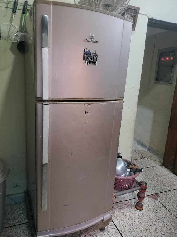 Dawlance Medium size fridge 0