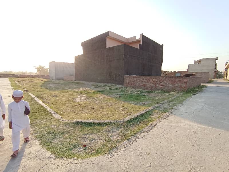 4 Marla Residential Plot Available For Sale Near Shadiwal Road Habib Colony, City Gujrat 6