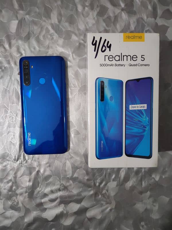 realme 5 4/64 0