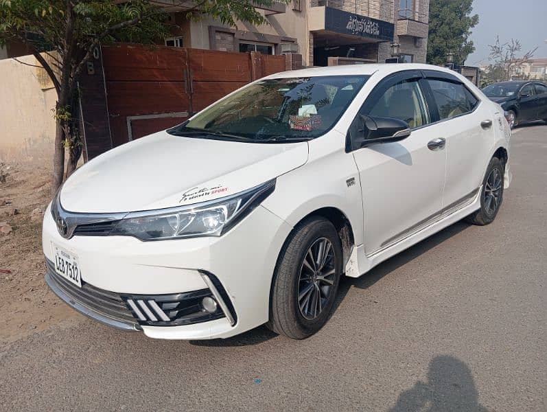 Toyota Corolla Altis 2018 4