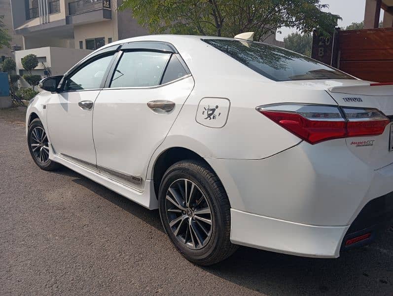 Toyota Corolla Altis 2018 6