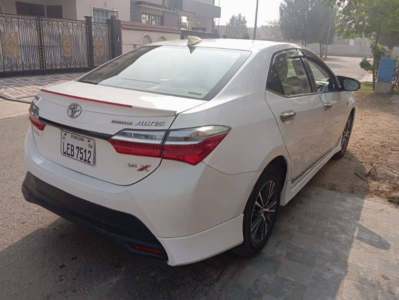 Toyota Corolla Altis 2018 9