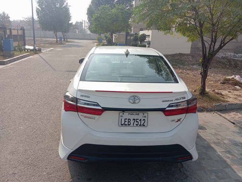 Toyota Corolla Altis 2018 10