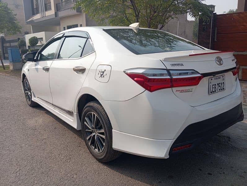 Toyota Corolla Altis 2018 11