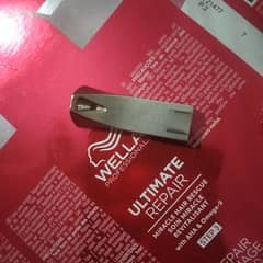 Samsung 32 GB  USB available at responsible price