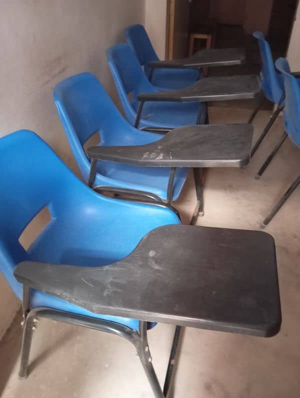 study chairs for coaching and school 3