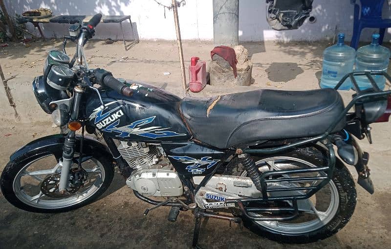 SUZUKI BIKE 150 cc 1