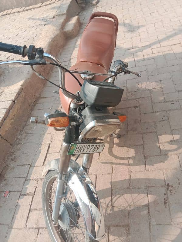 Power 70cc Bike For Sale 45000. . Engine ki garranty hai. . 03000909200 0