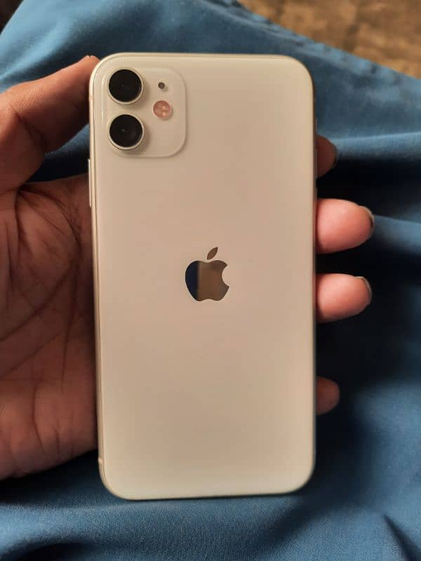 i phone 11 jv 128gb white color 10by10 0