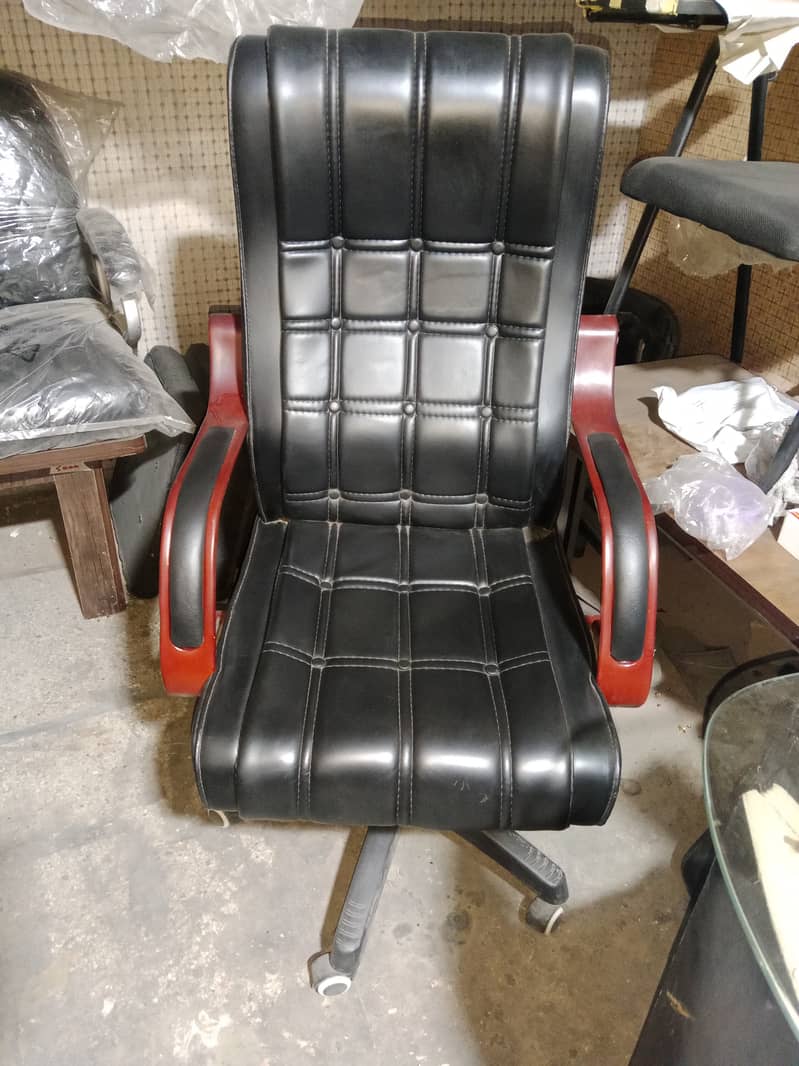 Executive Chairs|CEO Chairs|Office Chairs|Manager Chair|Shop Chair 1