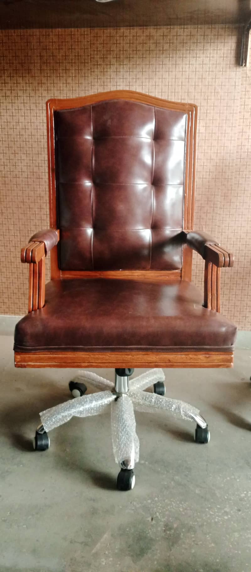 Executive Chairs|CEO Chairs|Office Chairs|Manager Chair|Shop Chair 2