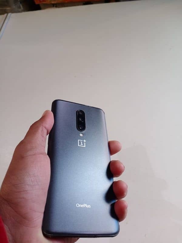 one plus7pro 10/10 condition 12/256 dul global 3