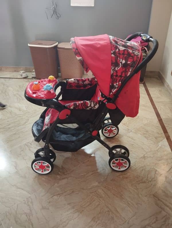 Pram - Stroller In Very Good Condition is Available for Sale 2