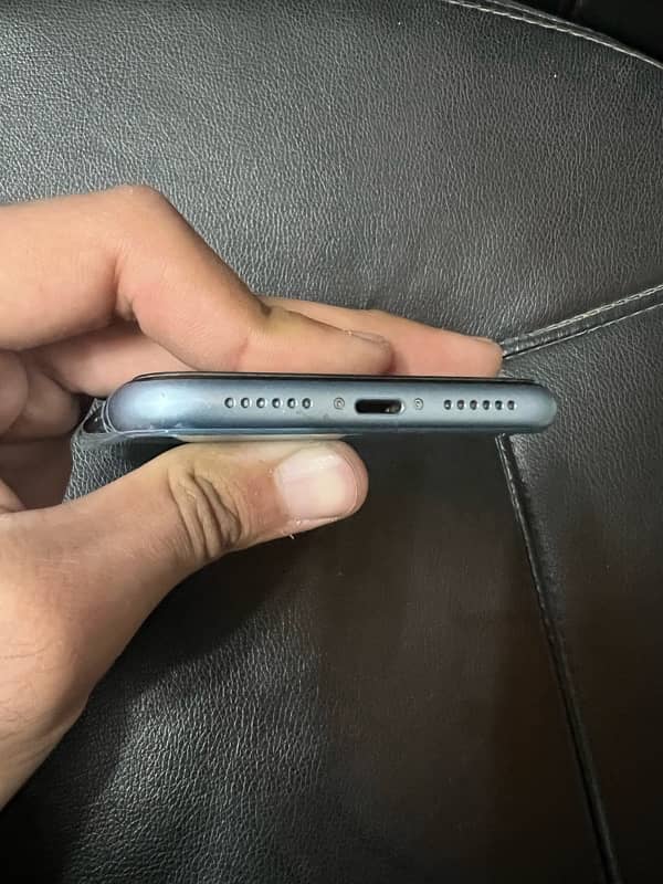 iPhone XR PTA approved 5