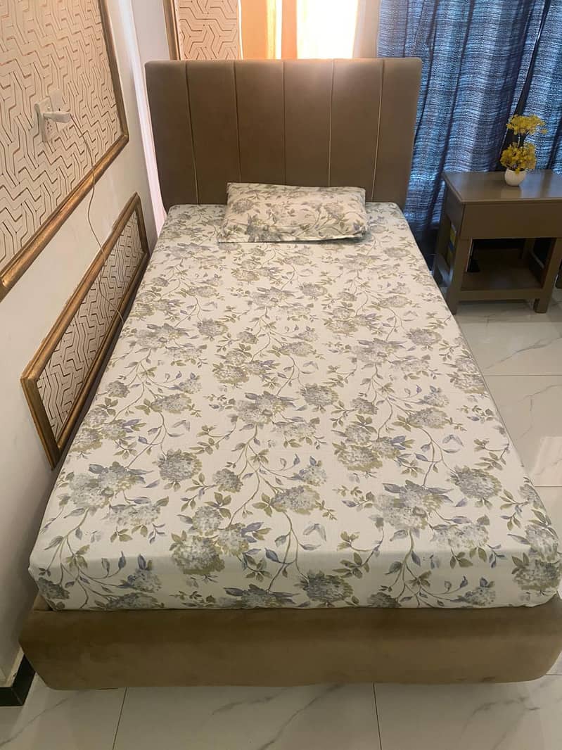 2 Single Beds (6.5’ by 4’) with Mattresses (Orthotic) + 1 Side Table 1