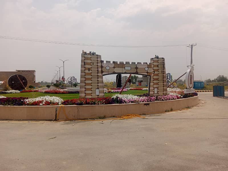 5 Marla Double Road Plot Available In Mardan Enclave 3