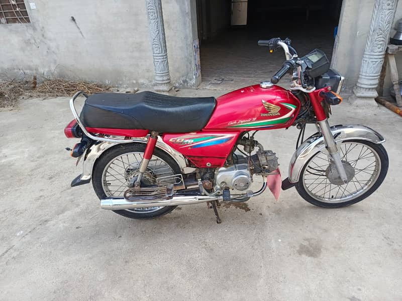 Honda CD 70 2015/16 1