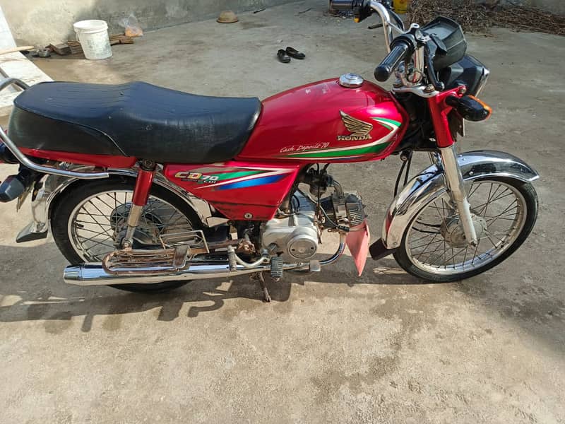 Honda CD 70 2015/16 7