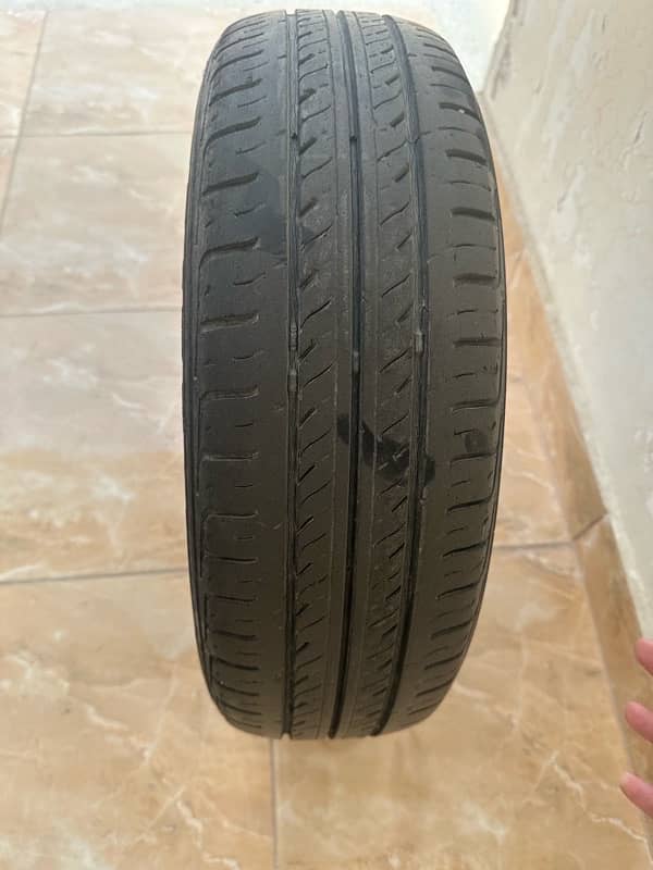 14 inch rim with tyre 3