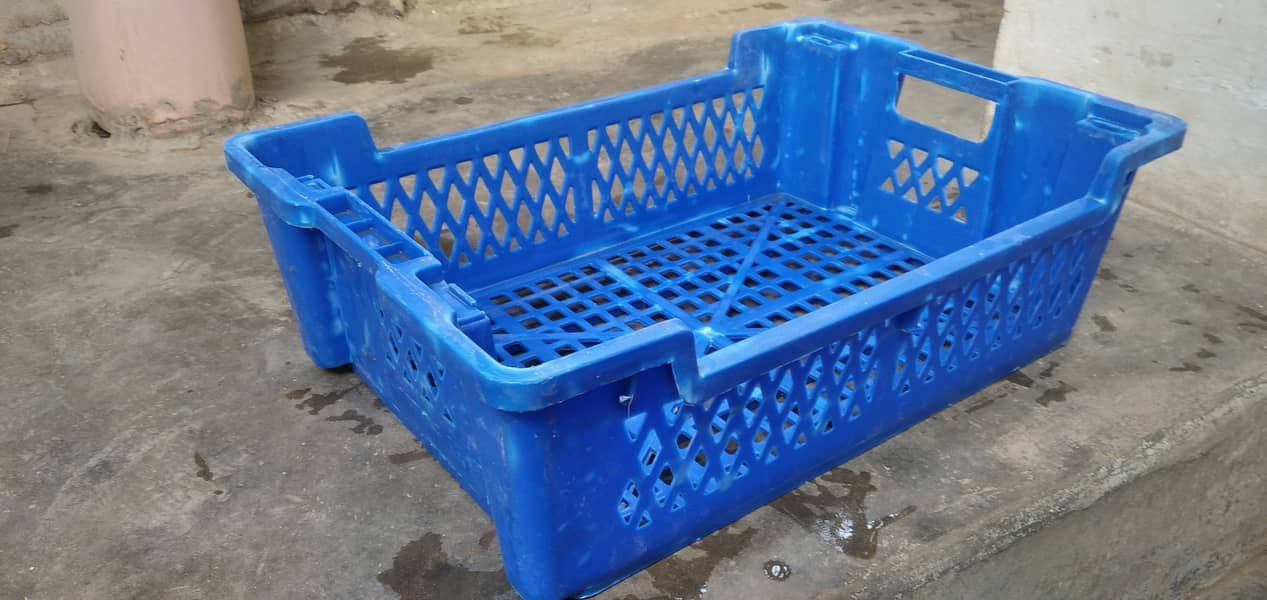 Plastic baskets /plastic crates 2