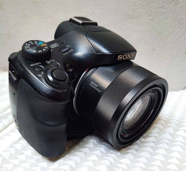 Sony HX400V 2