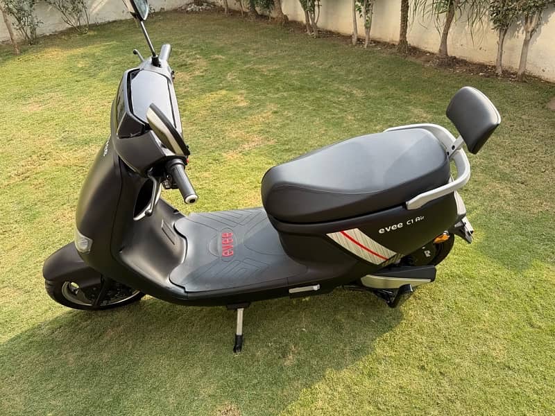 Evee C1 Air For Sale In Lahore 2