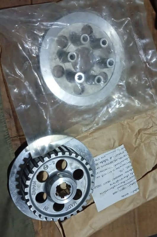 Kawasaki GTO125 Clutch housing 3