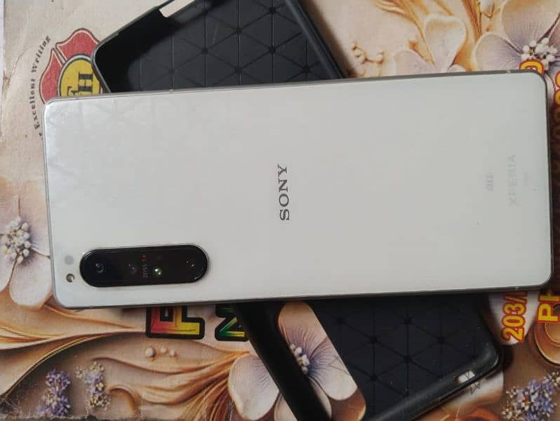 sony Xperia 1 mark 2 0