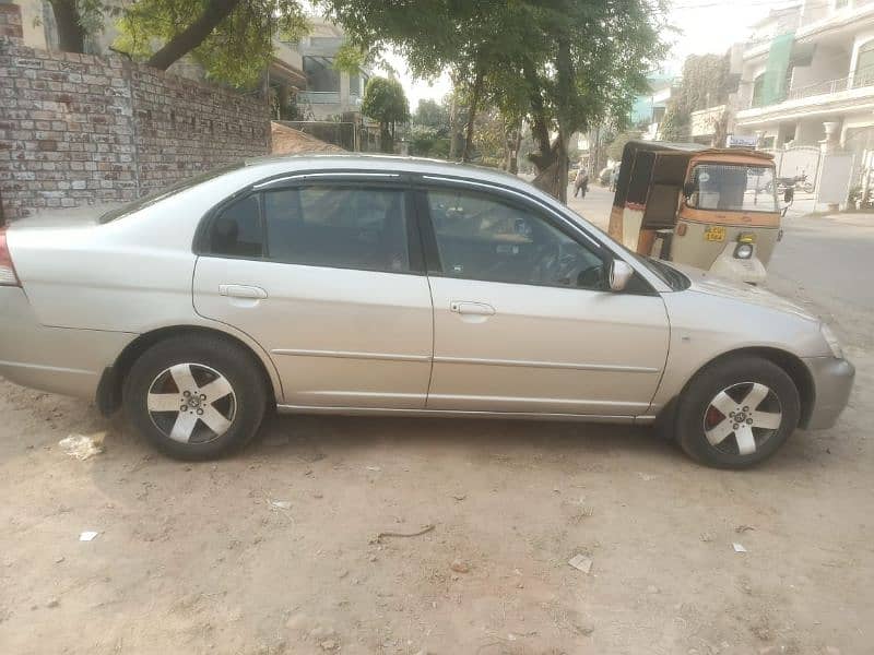 Honda Civic Oriel 2002 5